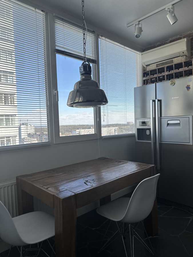 Оренда 2-кімнатної квартири 47 м², Феодосійська вул., 1