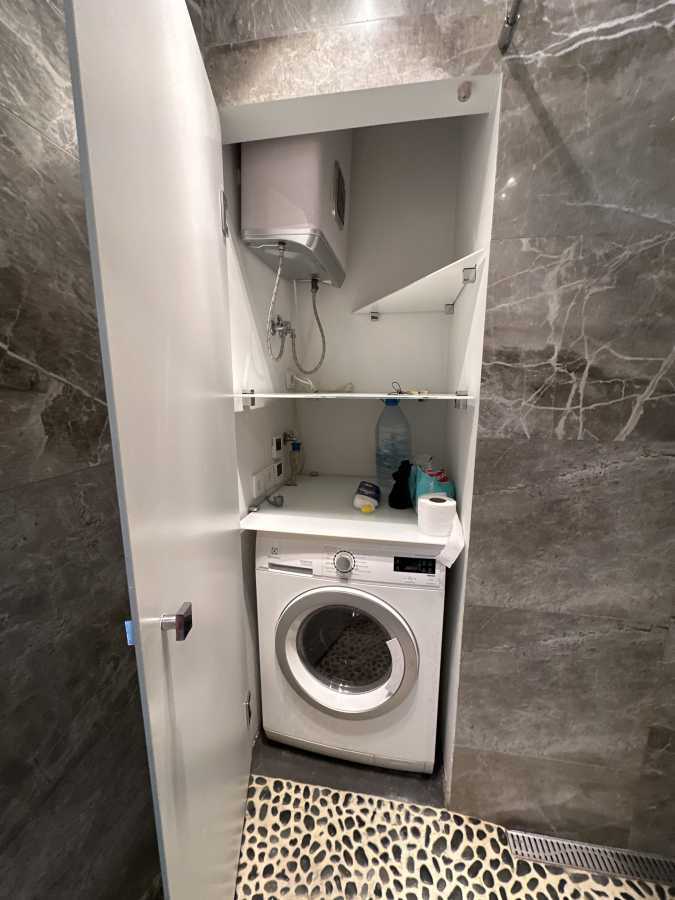 Оренда 2-кімнатної квартири 47 м², Феодосійська вул., 1