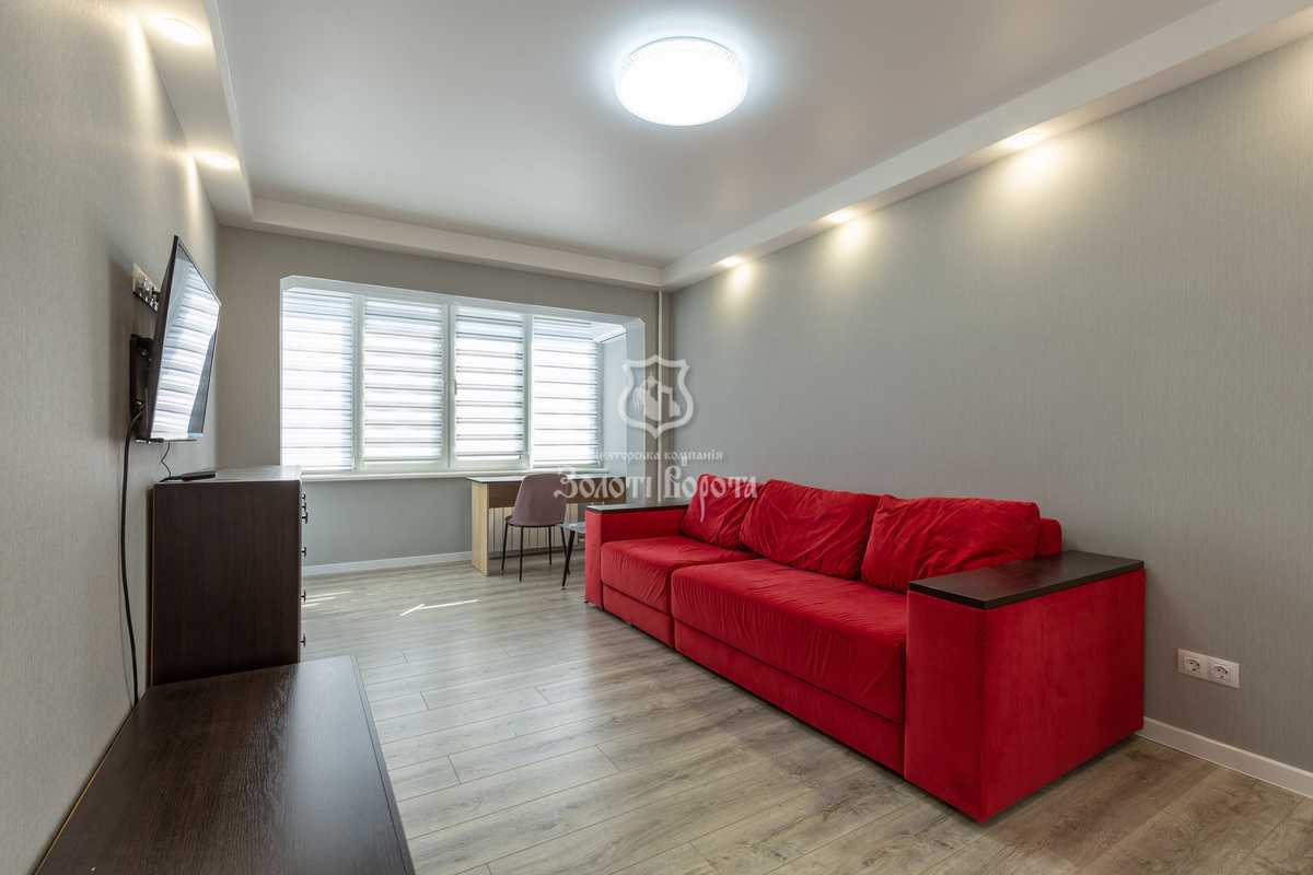 Продаж 2-кімнатної квартири 45 м², Героїв Сталінграда просп., 15Б