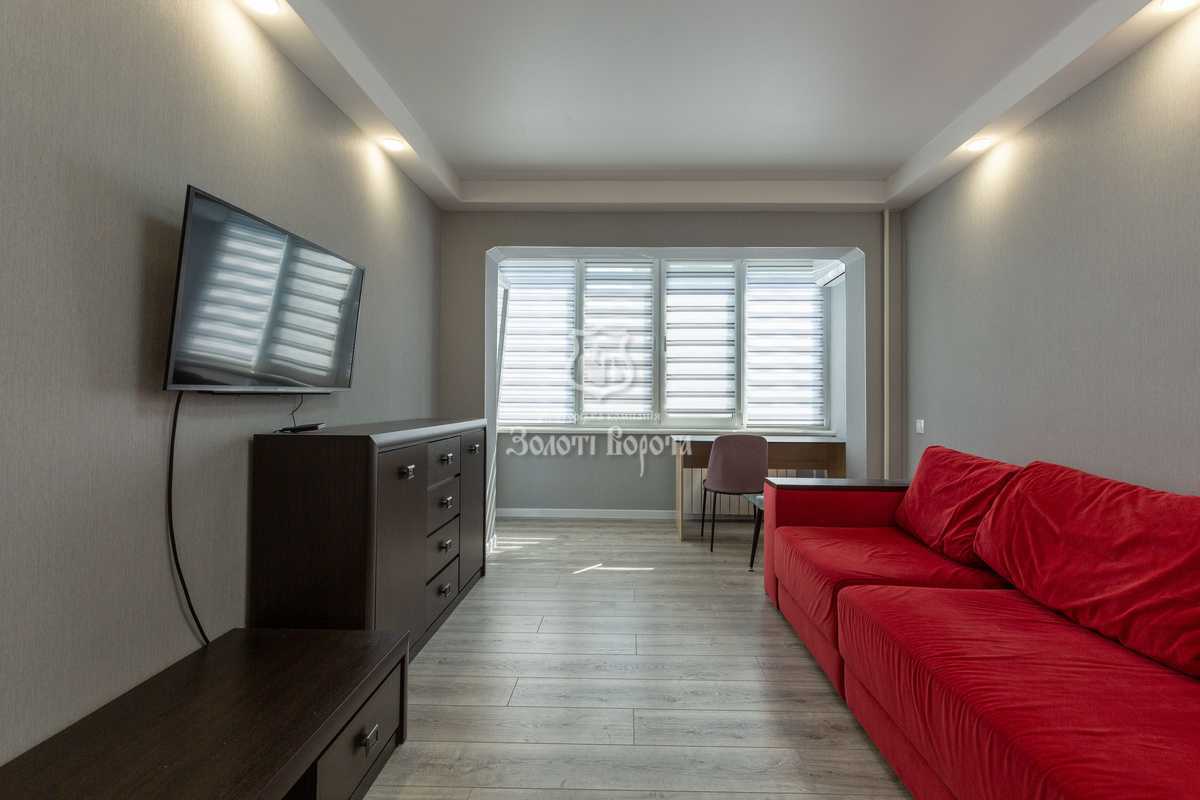 Продаж 2-кімнатної квартири 45 м², Героїв Сталінграда просп., 15Б