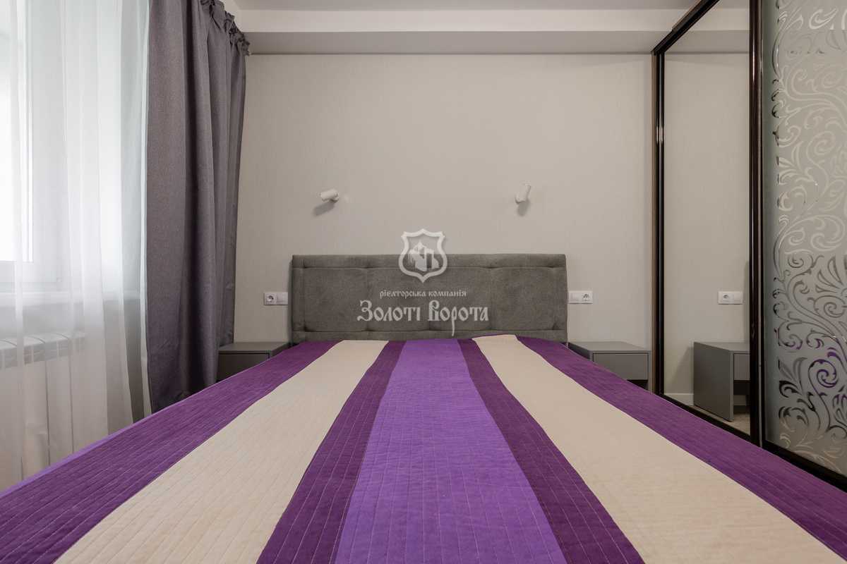Продаж 2-кімнатної квартири 45 м², Героїв Сталінграда просп., 15Б