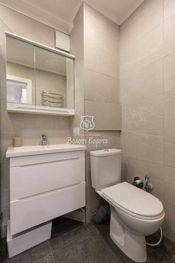 Продаж 2-кімнатної квартири 45 м², Героїв Сталінграда просп., 15Б
