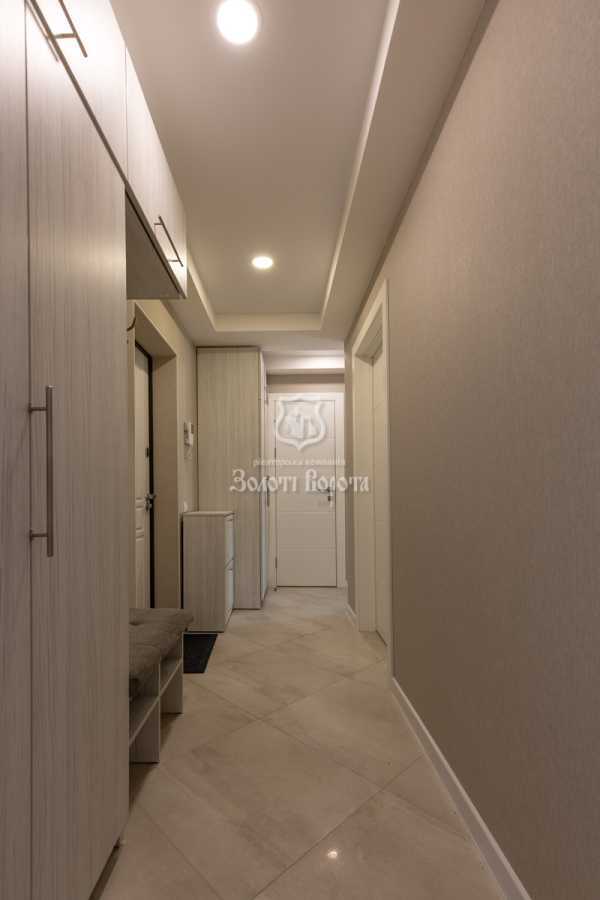 Продаж 2-кімнатної квартири 45 м², Героїв Сталінграда просп., 15Б