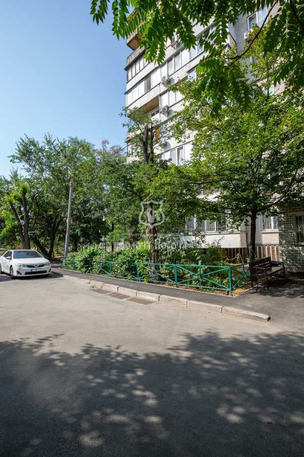 Продаж 2-кімнатної квартири 45 м², Героїв Сталінграда просп., 15Б