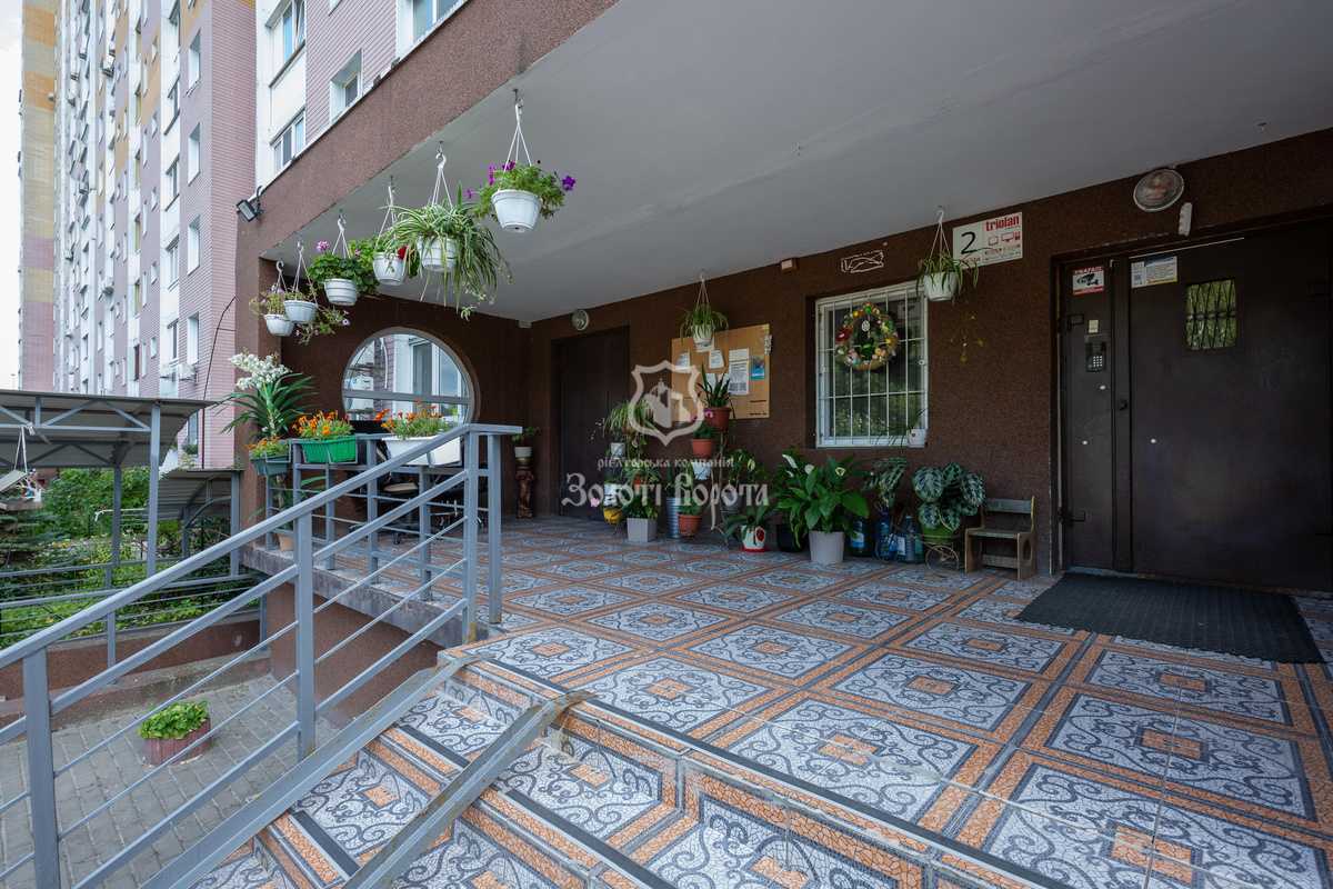 Продаж 2-кімнатної квартири 76.57 м², Миколи Закревського вул., 97А