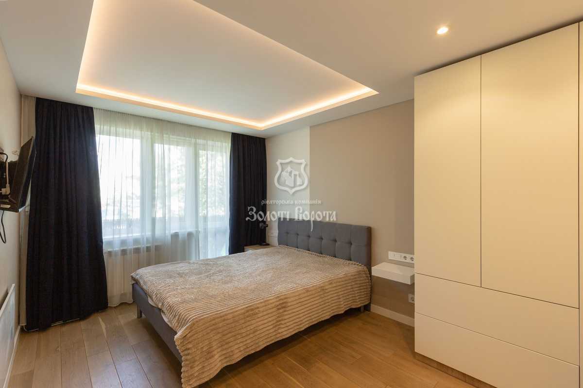 Продаж 2-кімнатної квартири 44.5 м², Дарницький бул., 9