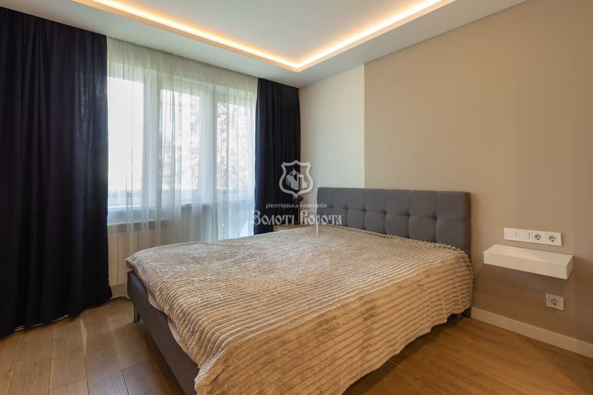 Продаж 2-кімнатної квартири 44.5 м², Дарницький бул., 9