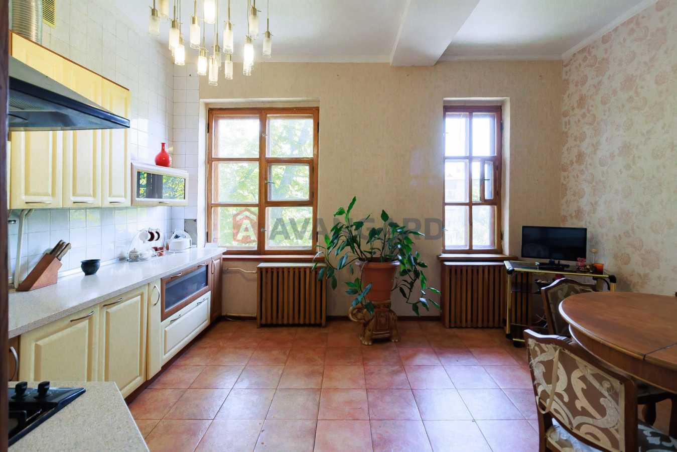 Продажа 4-комнатной квартиры 111.8 м², Михаила Бойчука ул., 1А