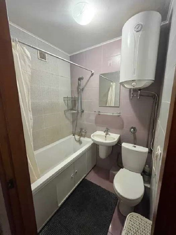 Продажа 1-комнатной квартиры 38 м², Флоренции ул., 1/11