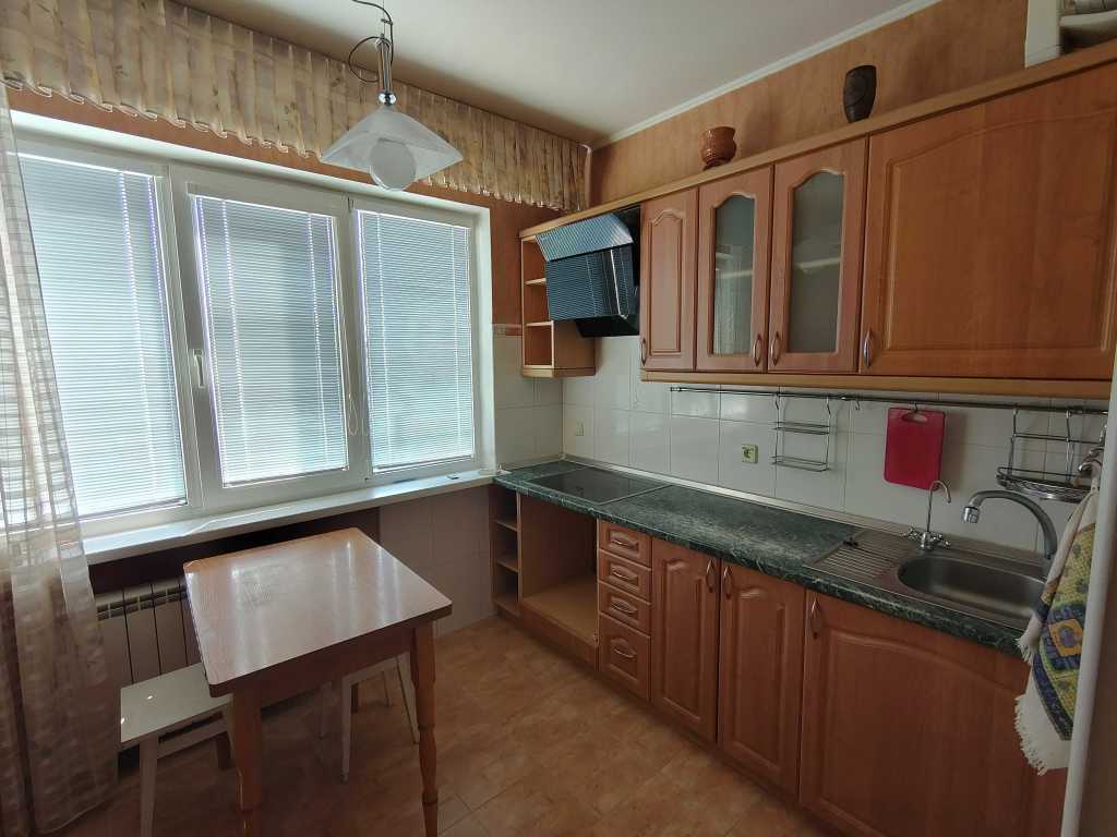 Продажа 3-комнатной квартиры 72.9 м², Озерная ул., 18