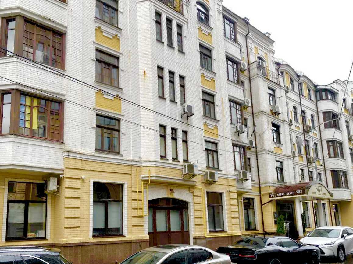 Продажа 4-комнатной квартиры 131 м², Ярославский пер., 4