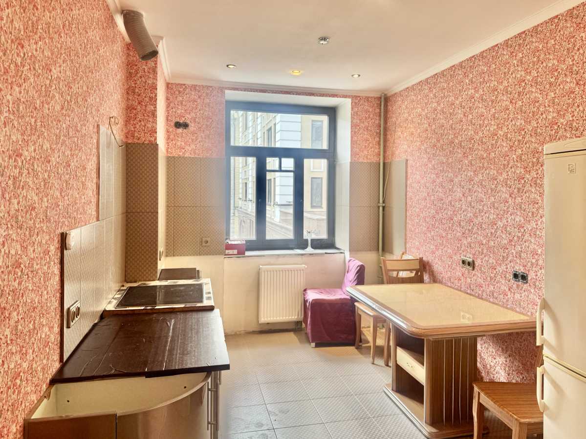 Продажа 4-комнатной квартиры 131 м², Ярославский пер., 4