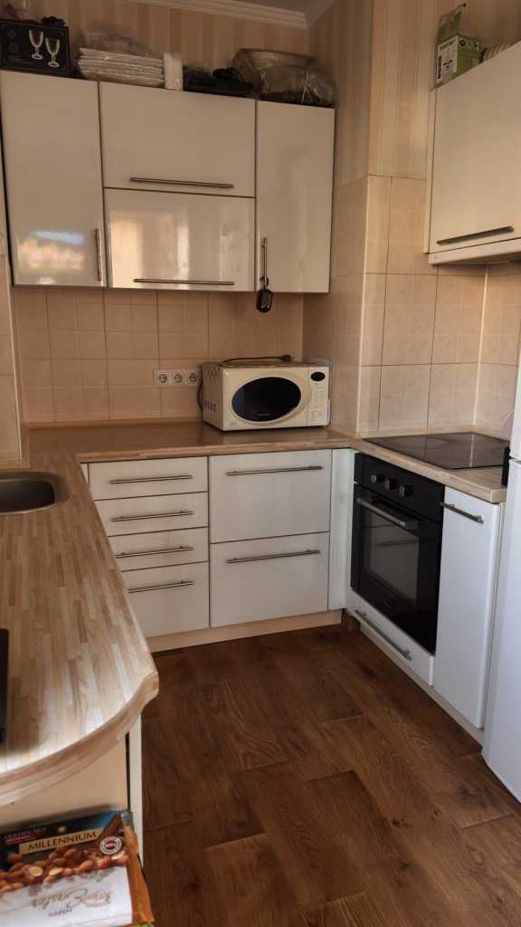 Продаж 1-кімнатної квартири 38 м², Героїв Дніпра вул., 53