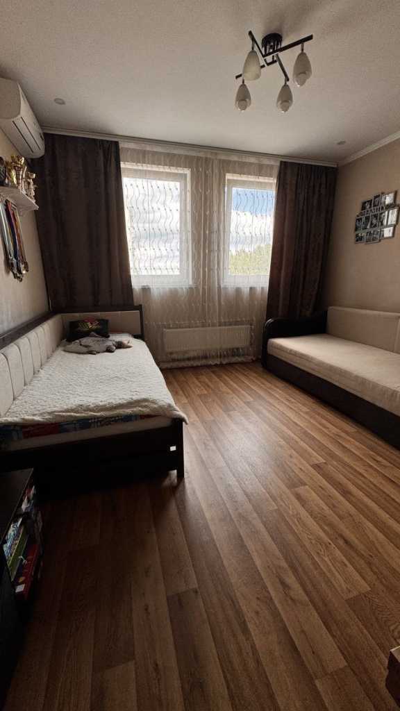 Продаж 1-кімнатної квартири 38 м², Героїв Дніпра вул., 53