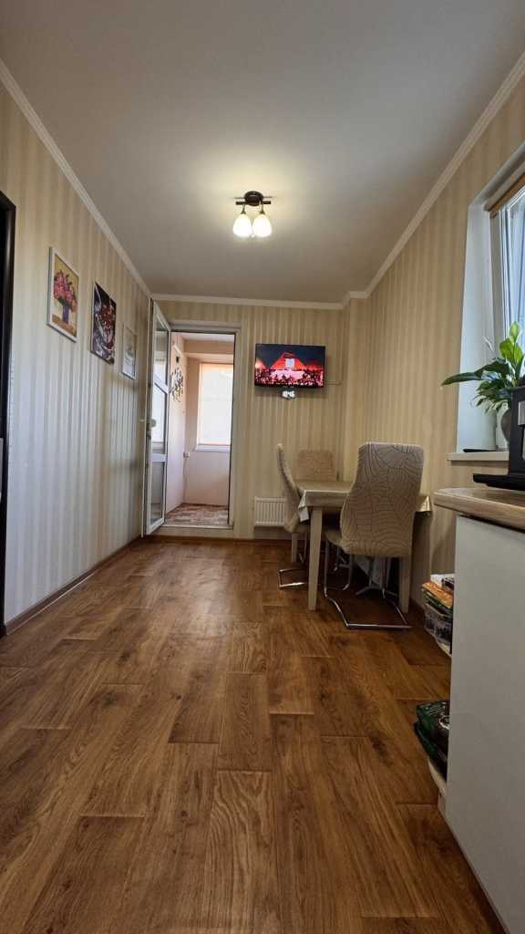Продаж 1-кімнатної квартири 38 м², Героїв Дніпра вул., 53