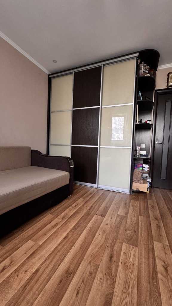 Продаж 1-кімнатної квартири 38 м², Героїв Дніпра вул., 53