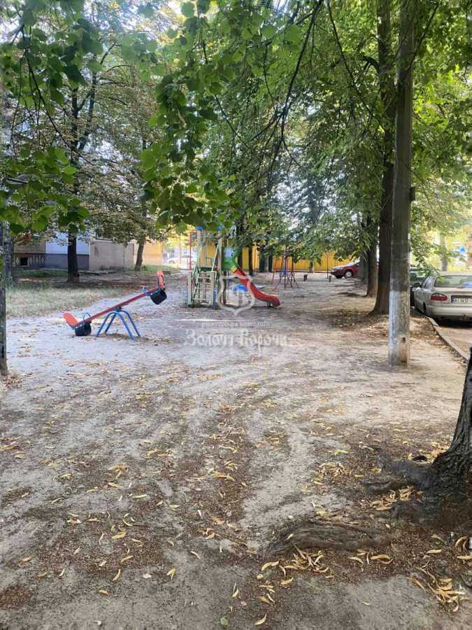 Продаж 2-кімнатної квартири 44 м², Молодіжна вул., 63