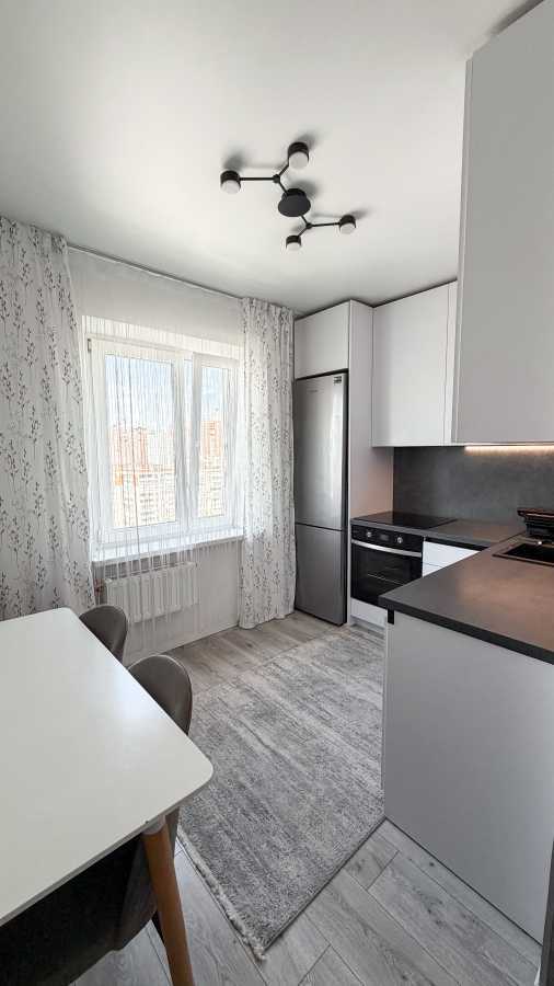 Продажа 2-комнатной квартиры 53 м², Владимира Маяковского просп., 52