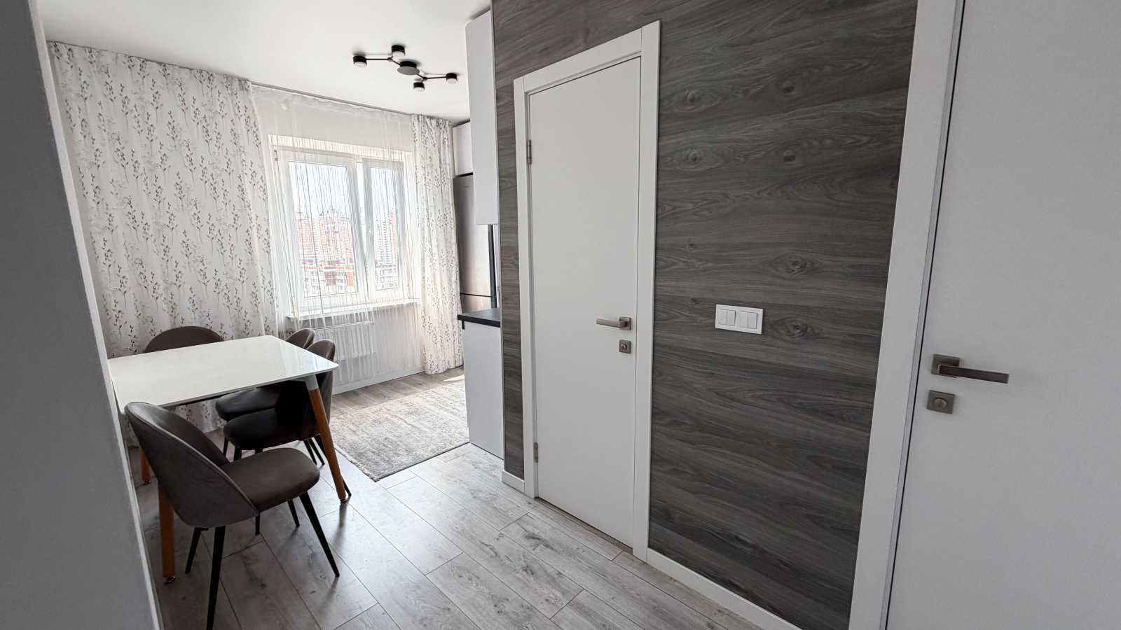 Продажа 2-комнатной квартиры 53 м², Владимира Маяковского просп., 52