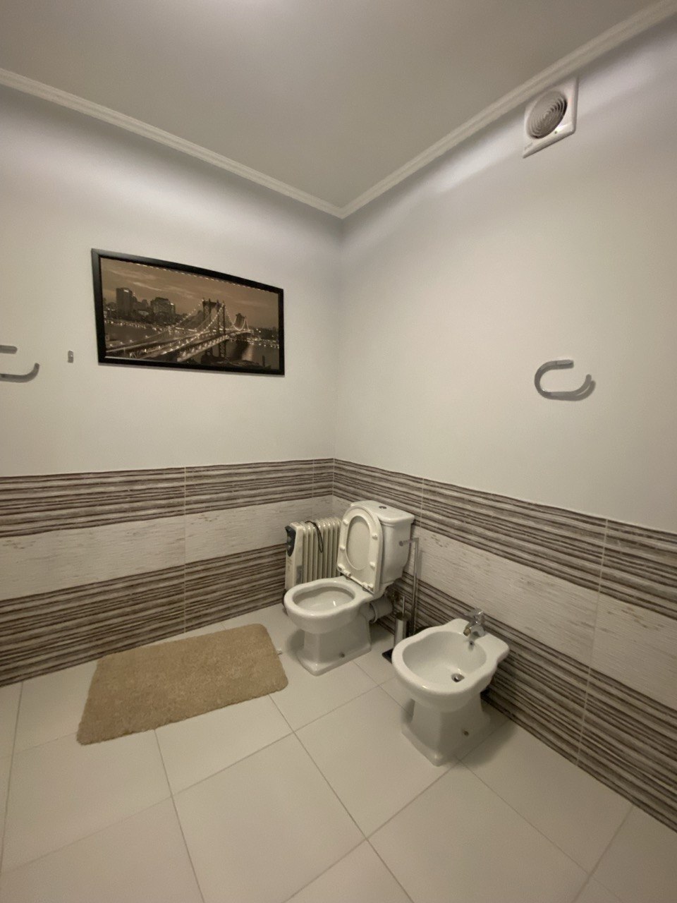 Продажа 3-комнатной квартиры 140 м², Кловский спуск, 7А