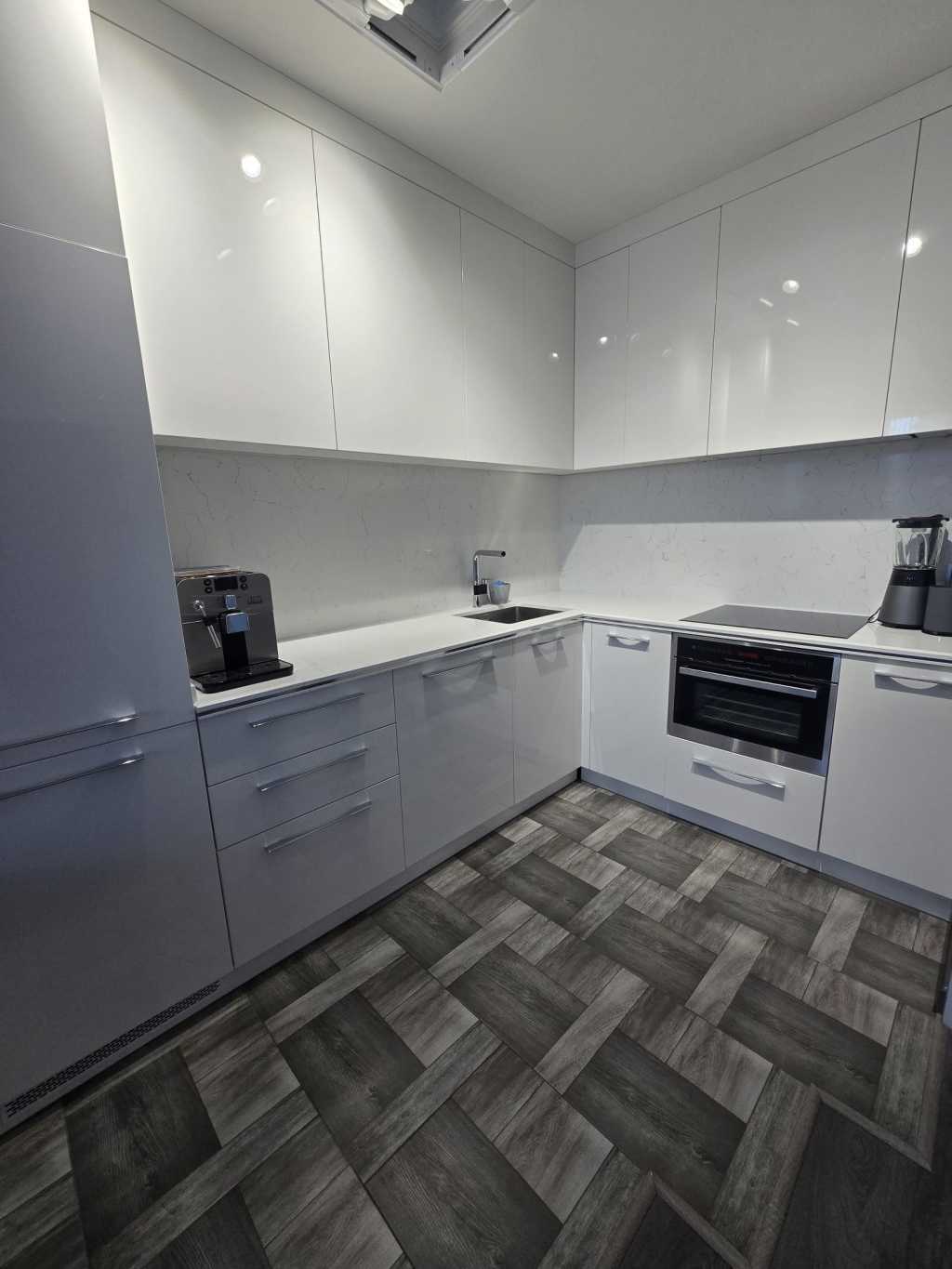 Продажа 2-комнатной квартиры 73 м², Лабораторный пер., 7