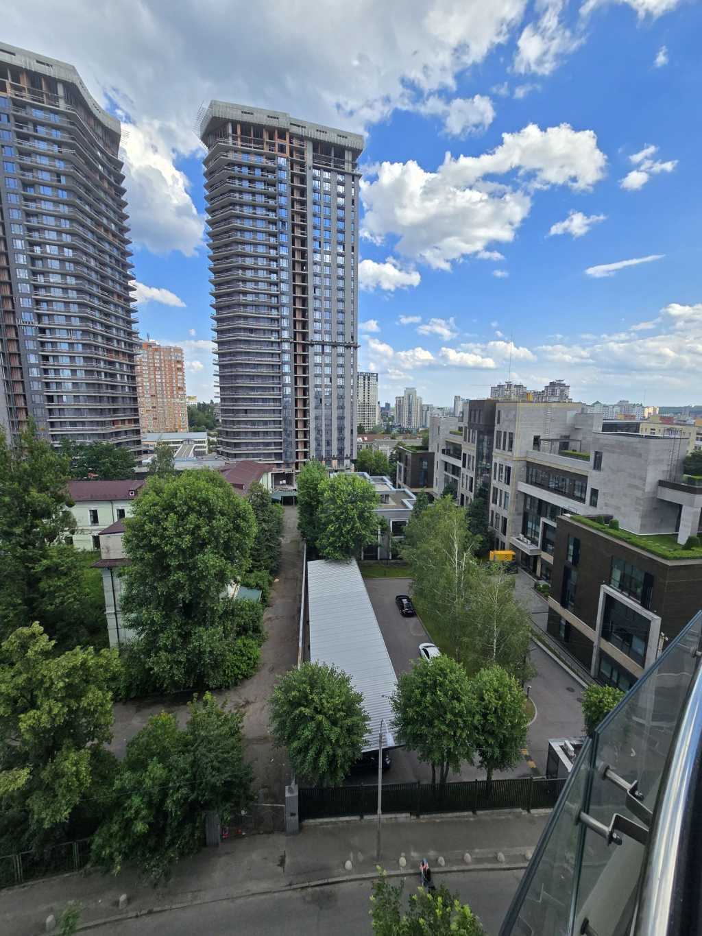 Продажа 2-комнатной квартиры 73 м², Лабораторный пер., 7