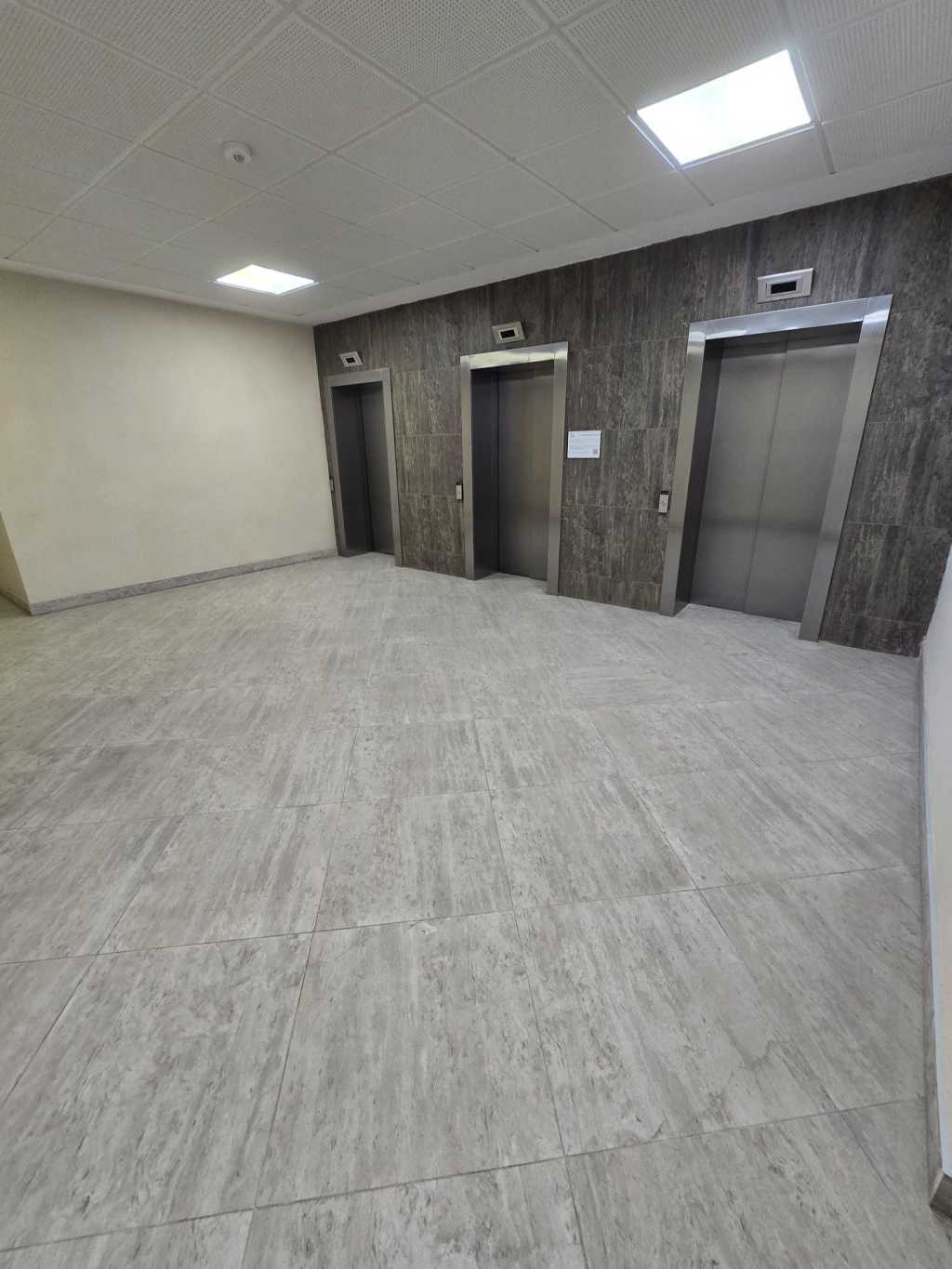 Продажа 2-комнатной квартиры 73 м², Лабораторный пер., 7
