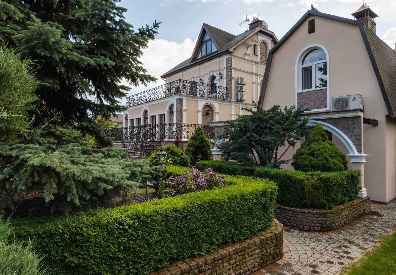 Аренда дома 1500 м², Озерная, 1