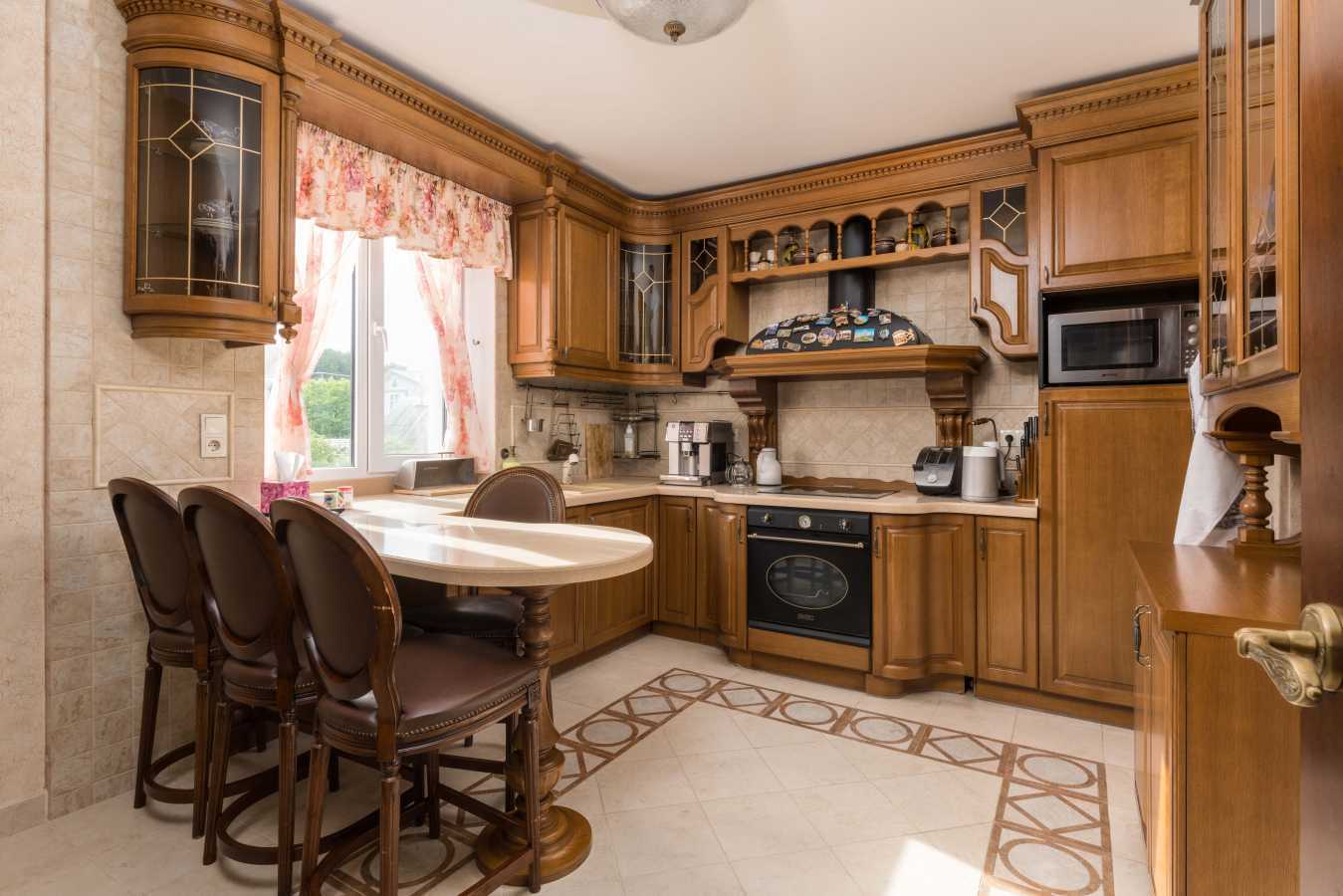 Аренда дома 1500 м², Озерная, 1