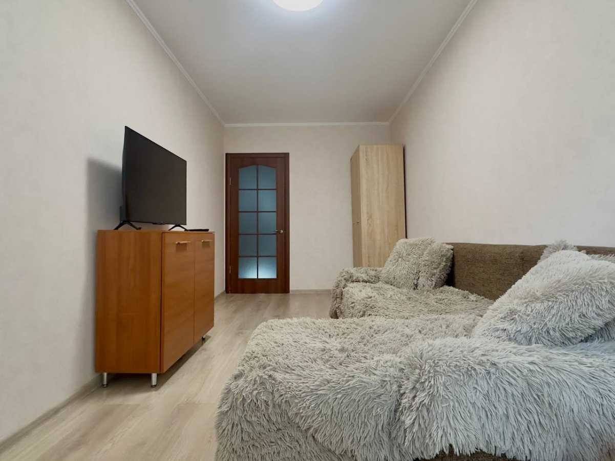 Продаж 2-кімнатної квартири 45.2 м², Нарбутівська, 165/1