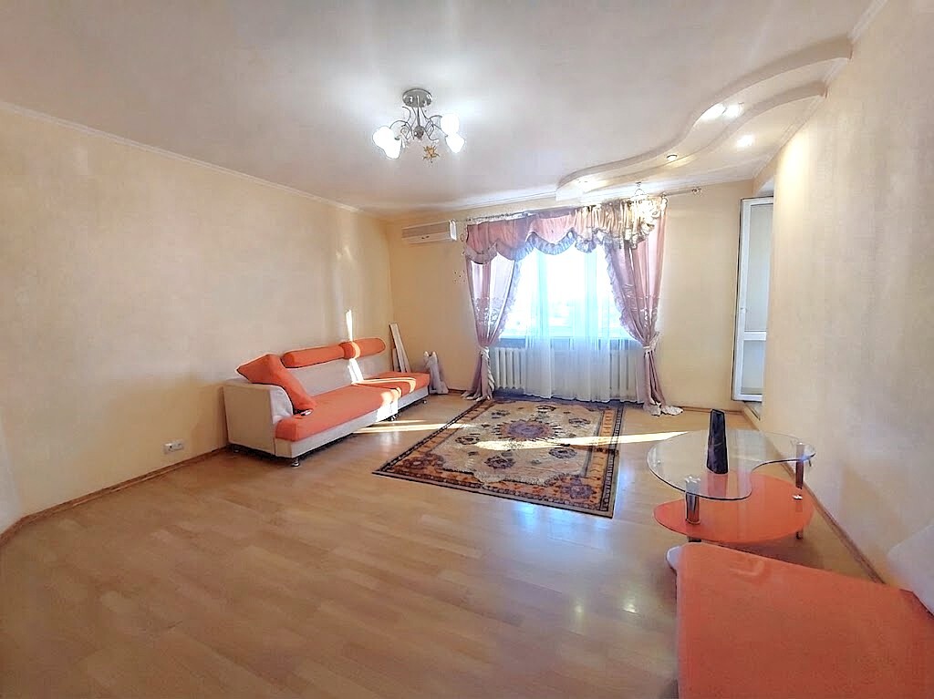 Продажа 2-комнатной квартиры 73 м², Якова Бреуса ул., 61/8