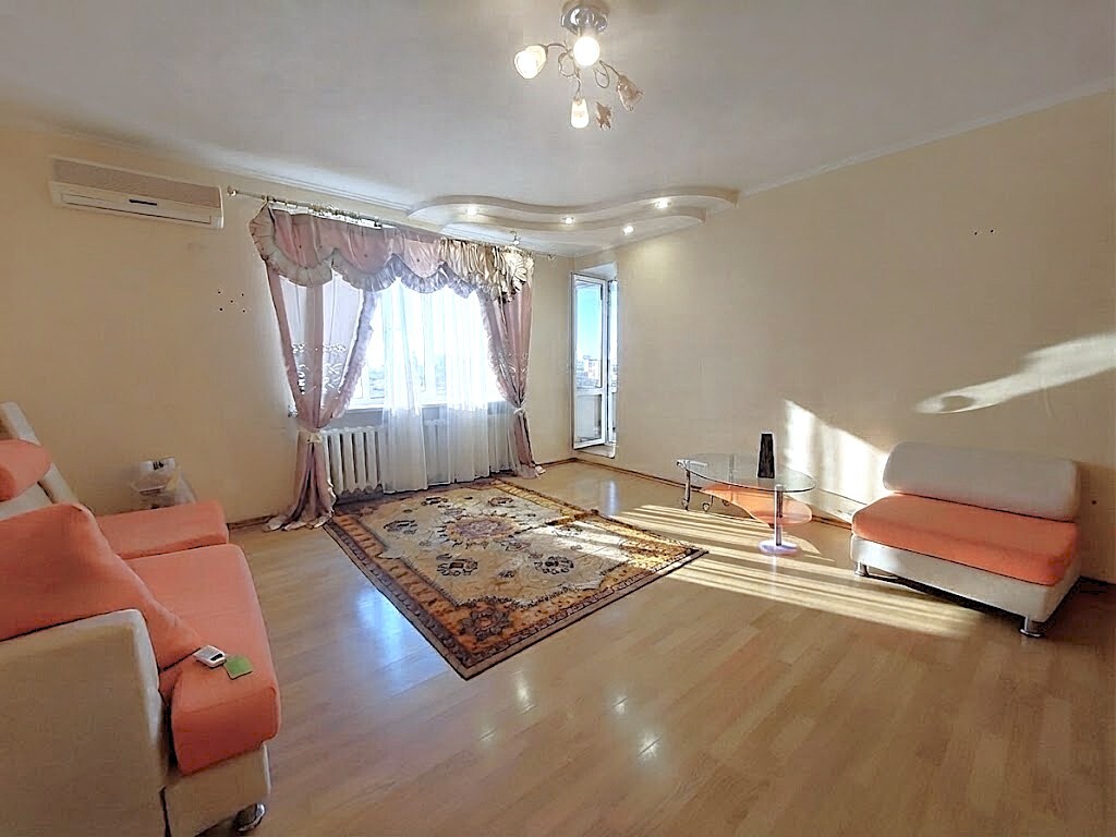 Продажа 2-комнатной квартиры 73 м², Якова Бреуса ул., 61/8