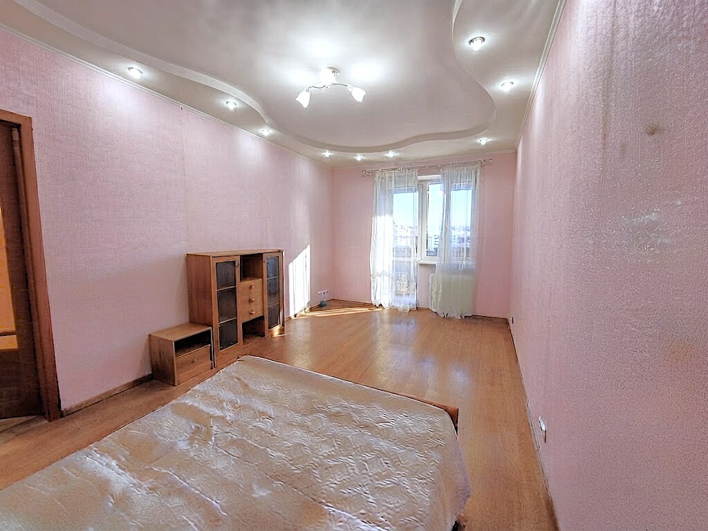 Продажа 2-комнатной квартиры 73 м², Якова Бреуса ул., 61/8