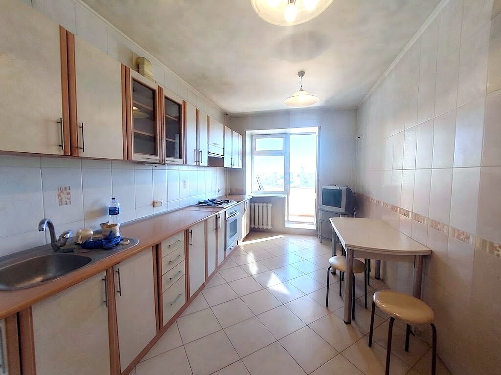 Продажа 2-комнатной квартиры 73 м², Якова Бреуса ул., 61/8