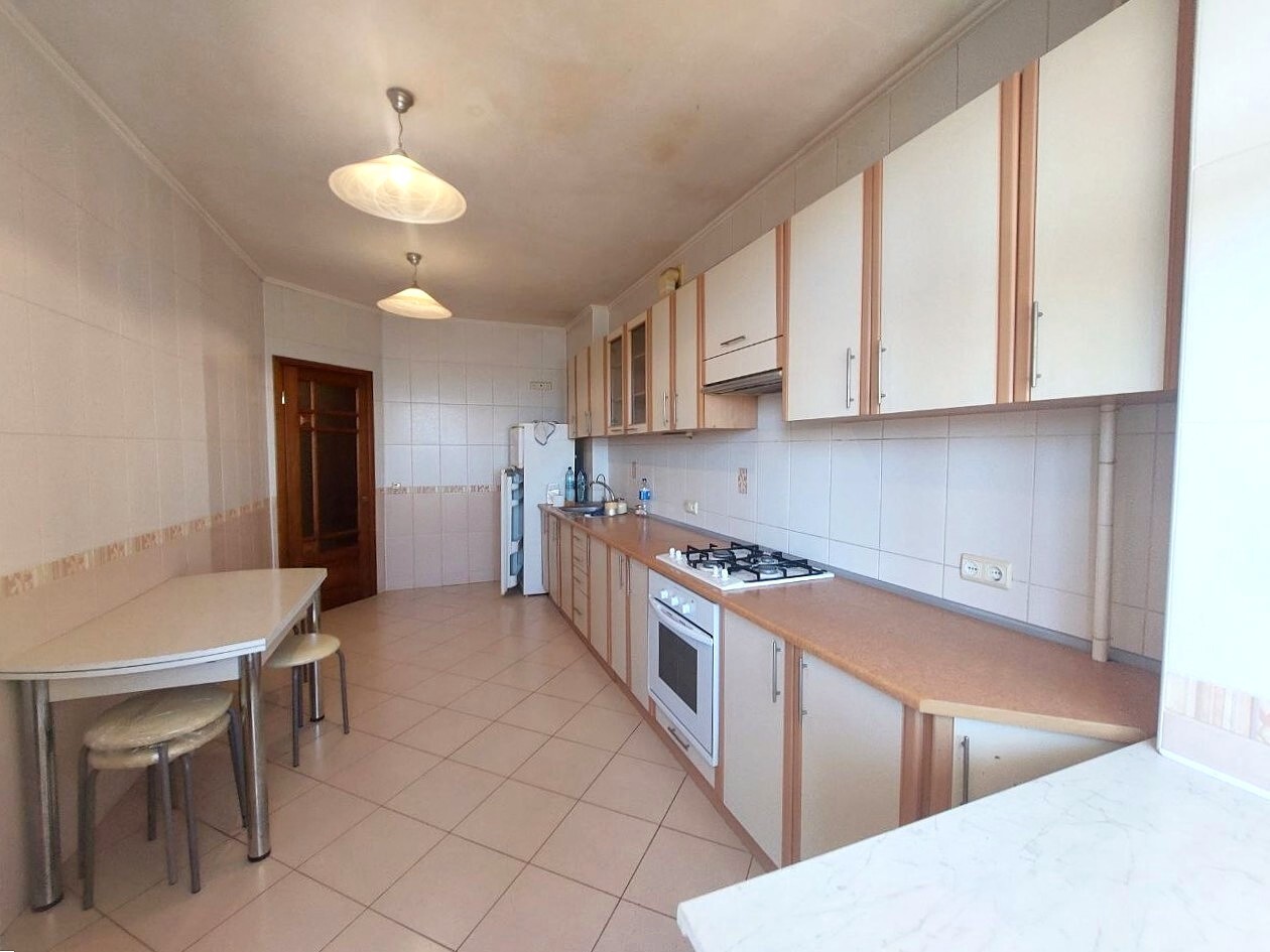 Продажа 2-комнатной квартиры 73 м², Якова Бреуса ул., 61/8