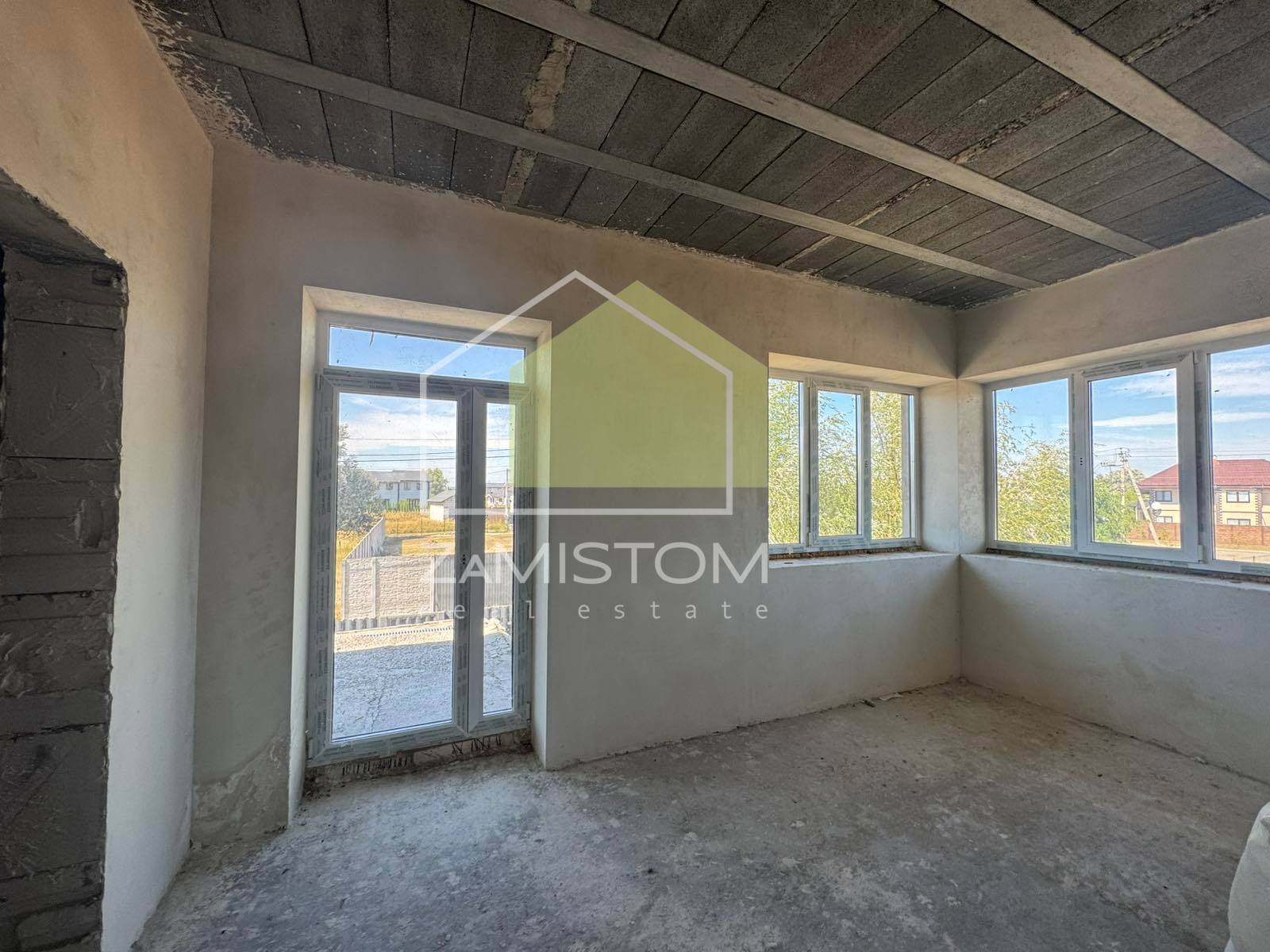 Продаж будинку 214 м²