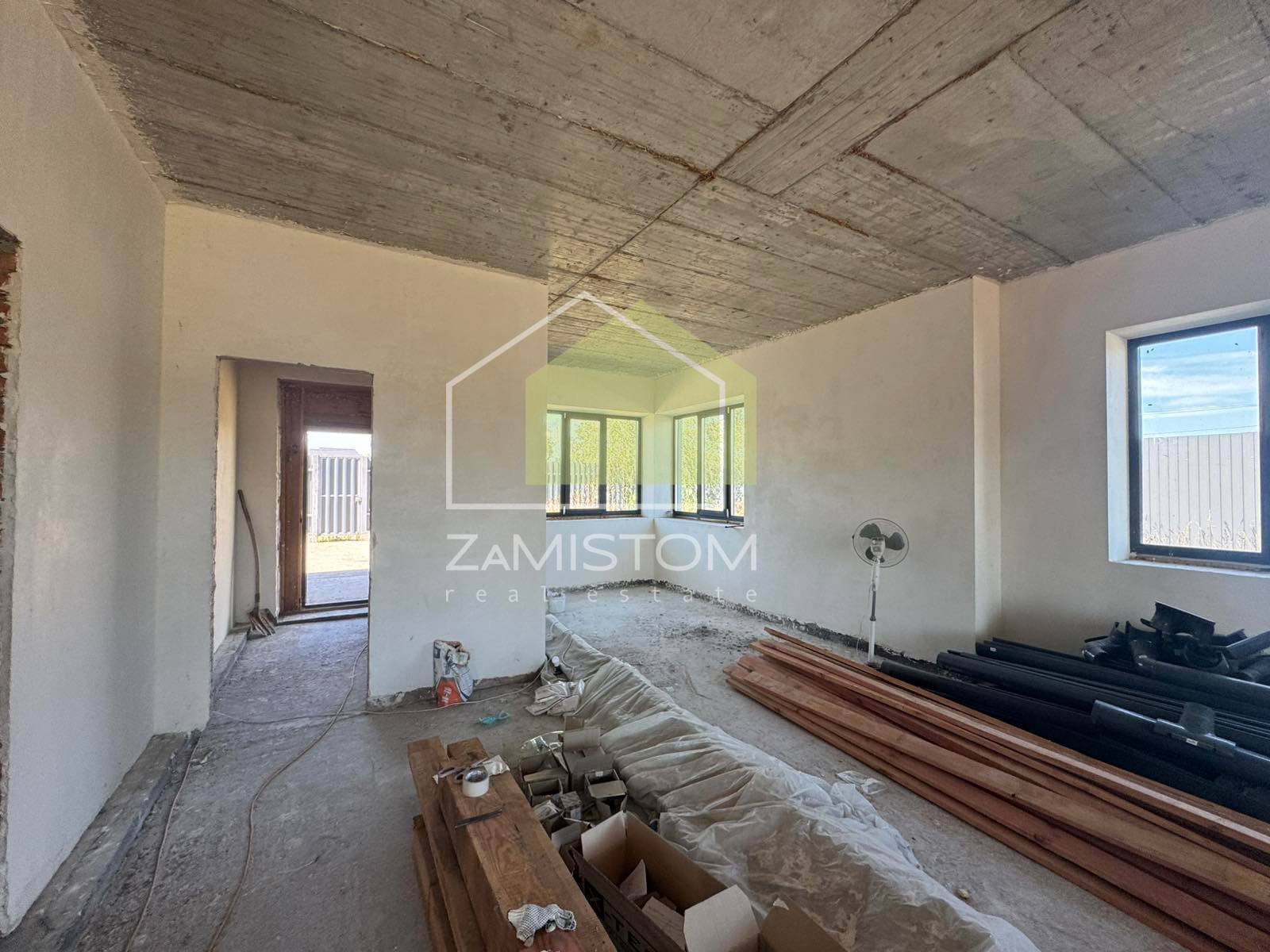 Продаж будинку 214 м²