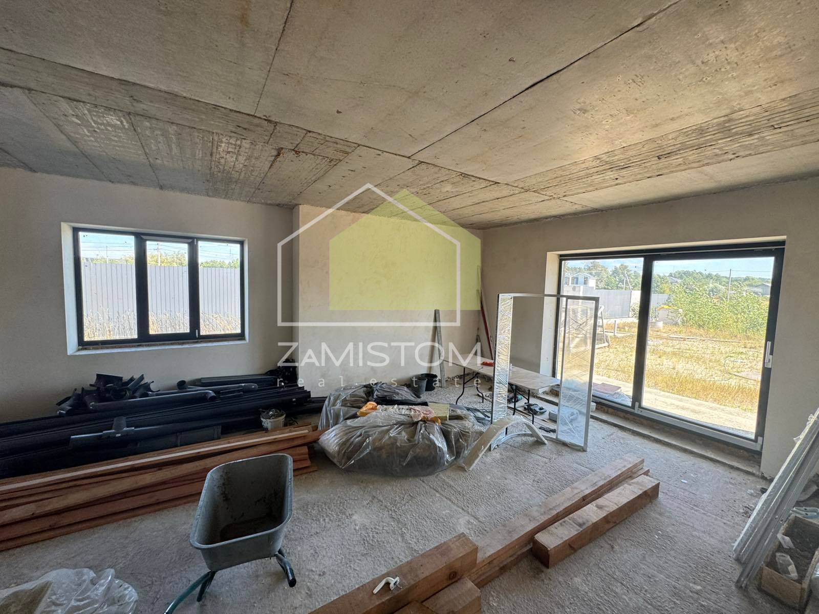 Продаж будинку 214 м²