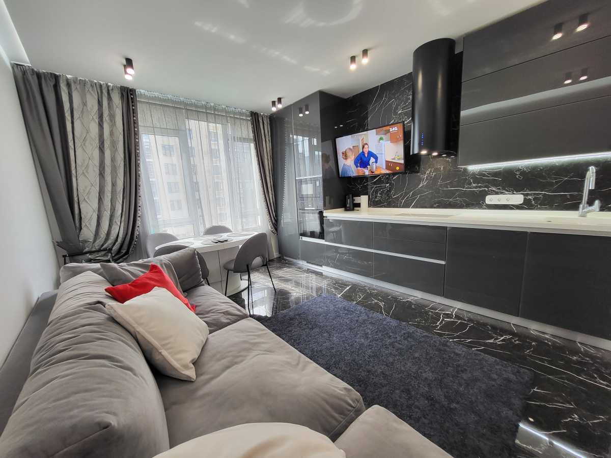 Аренда 2-комнатной квартиры 93 м², Саперное Поле ул., 5