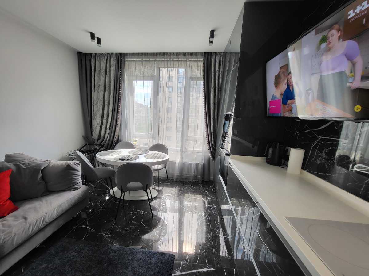 Аренда 2-комнатной квартиры 93 м², Саперное Поле ул., 5