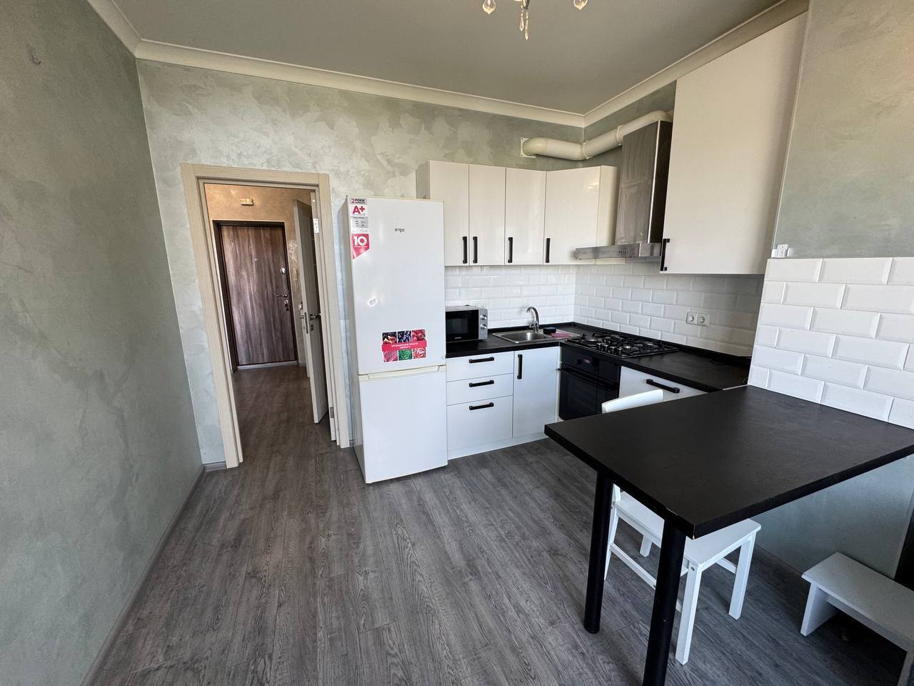 Продаж 1-кімнатної квартири 40 м², Юнацька вул., 17