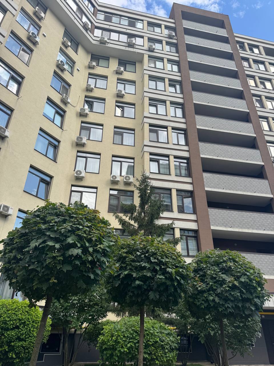 Продаж 1-кімнатної квартири 40 м², Юнацька вул., 17