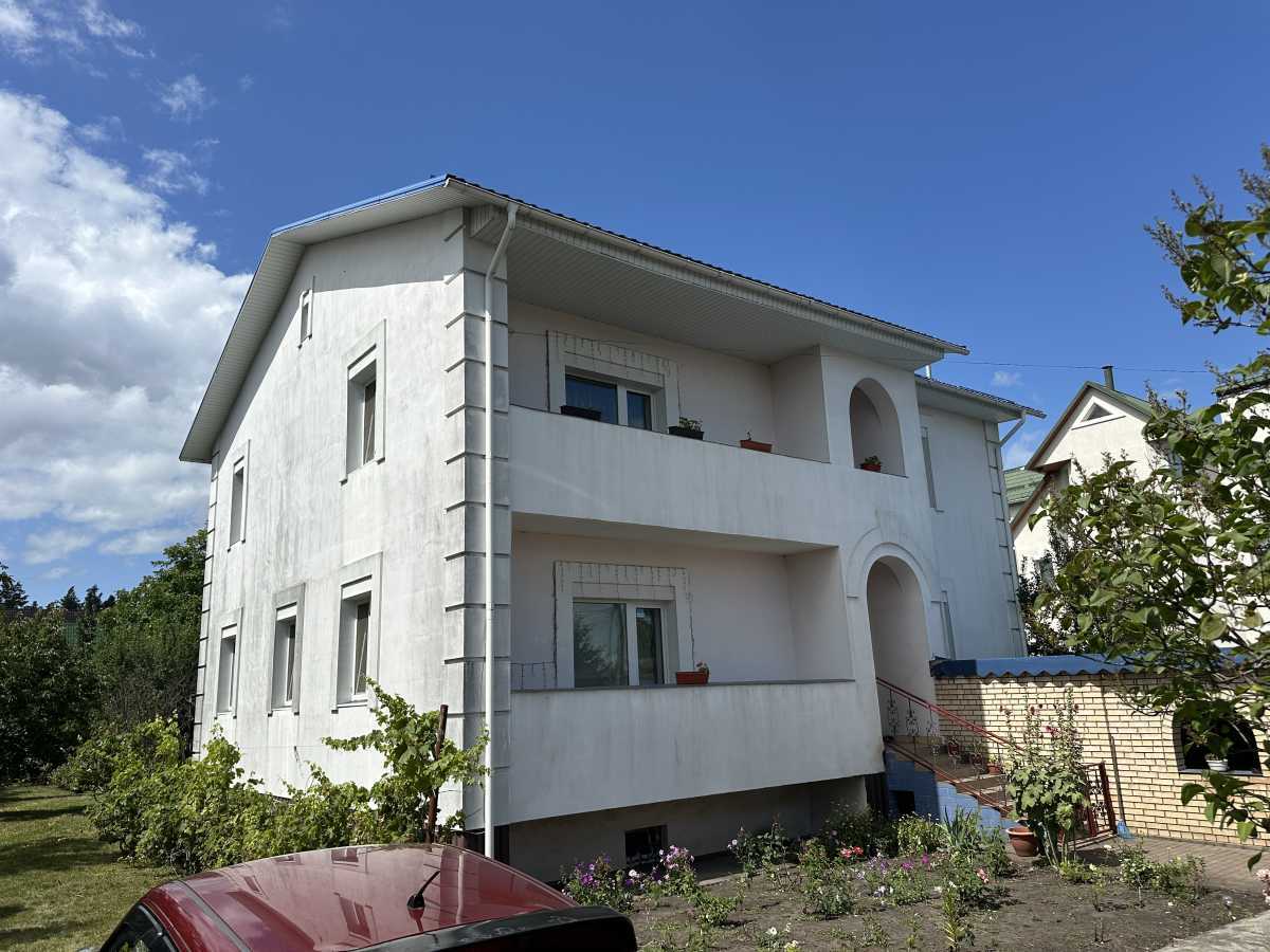 Продажа дома 327 м², Садова