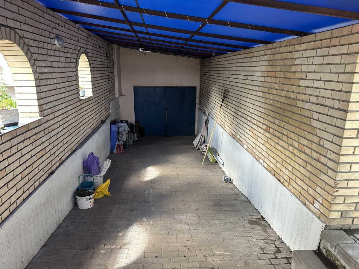 Продажа дома 327 м², Садова