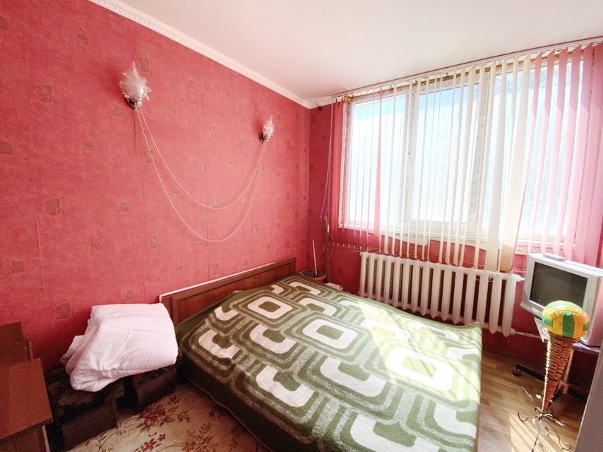 Продажа 2-комнатной квартиры 56 м², Лазурная ул.