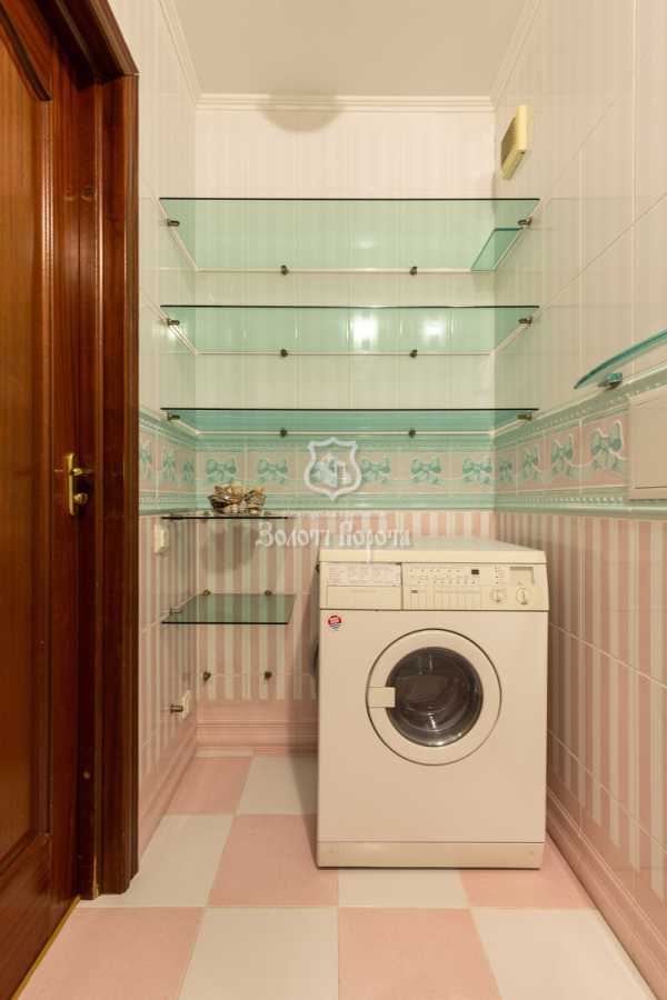 Продажа 3-комнатной квартиры 82.1 м², Ивана Улитина ул., Пулюя, 1