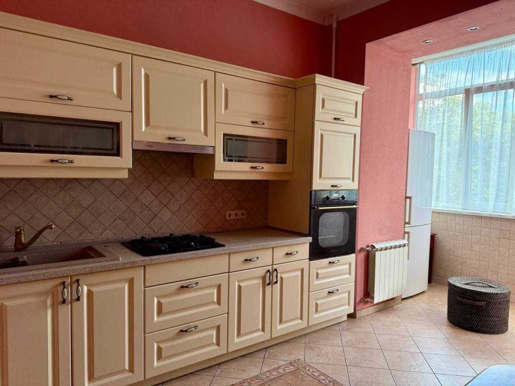 Продажа 2-комнатной квартиры 85.8 м², Виноградный пер., 4