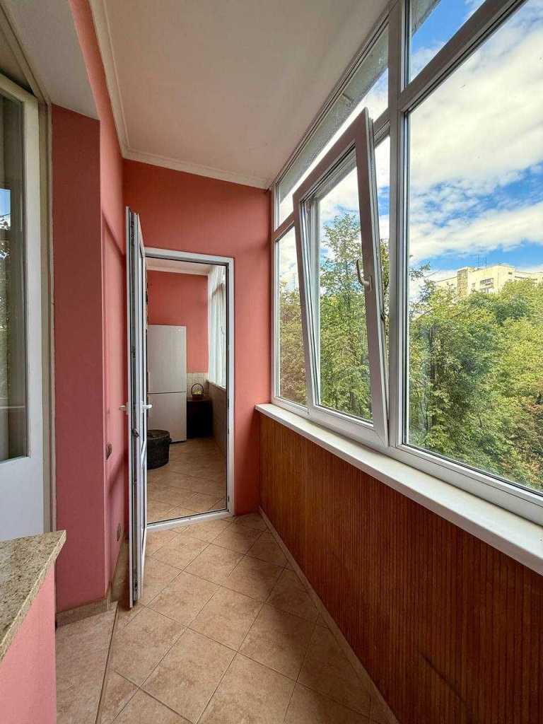 Продажа 2-комнатной квартиры 85.8 м², Виноградный пер., 4