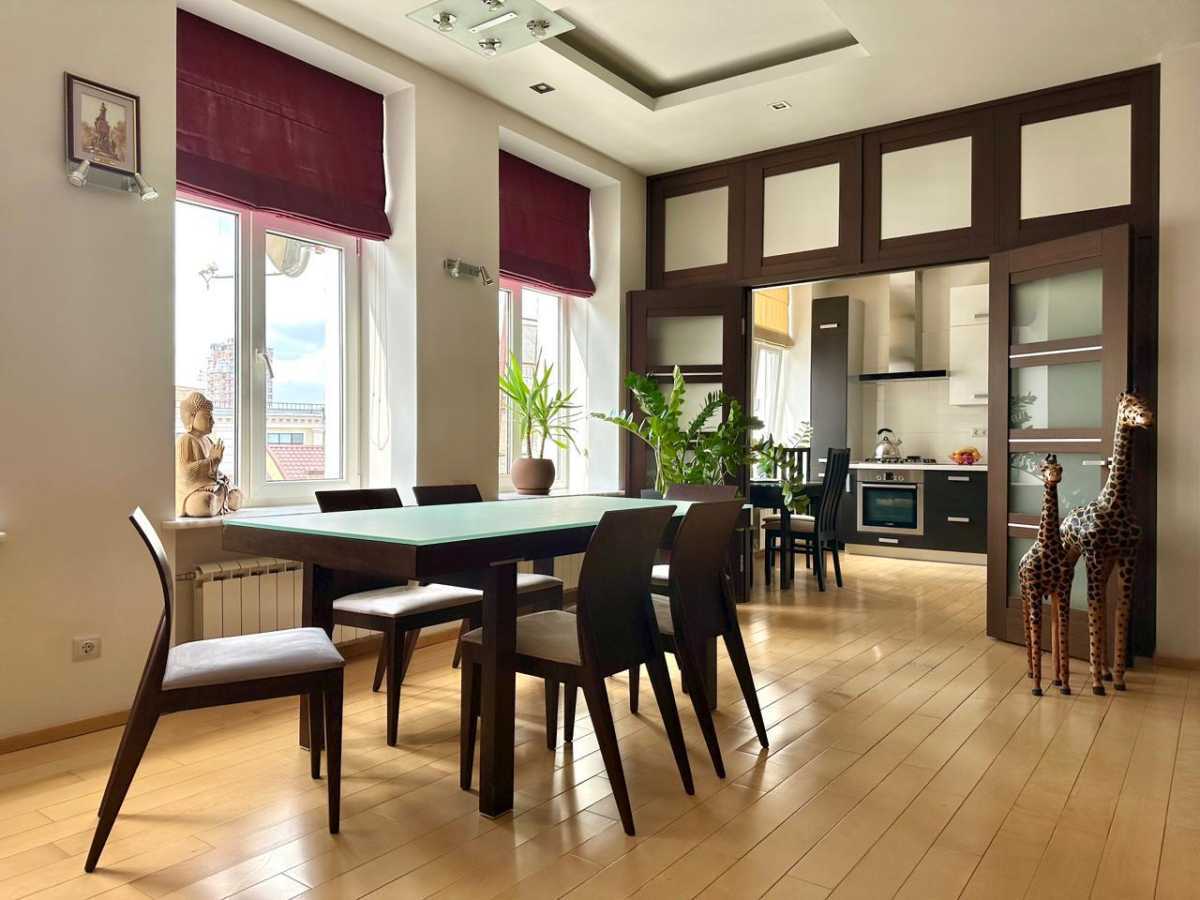 Продажа 3-комнатной квартиры 93.6 м², Князів Острозьких, 5/2Б