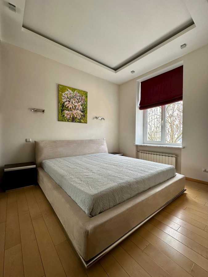 Продажа 3-комнатной квартиры 93.6 м², Князів Острозьких, 5/2Б